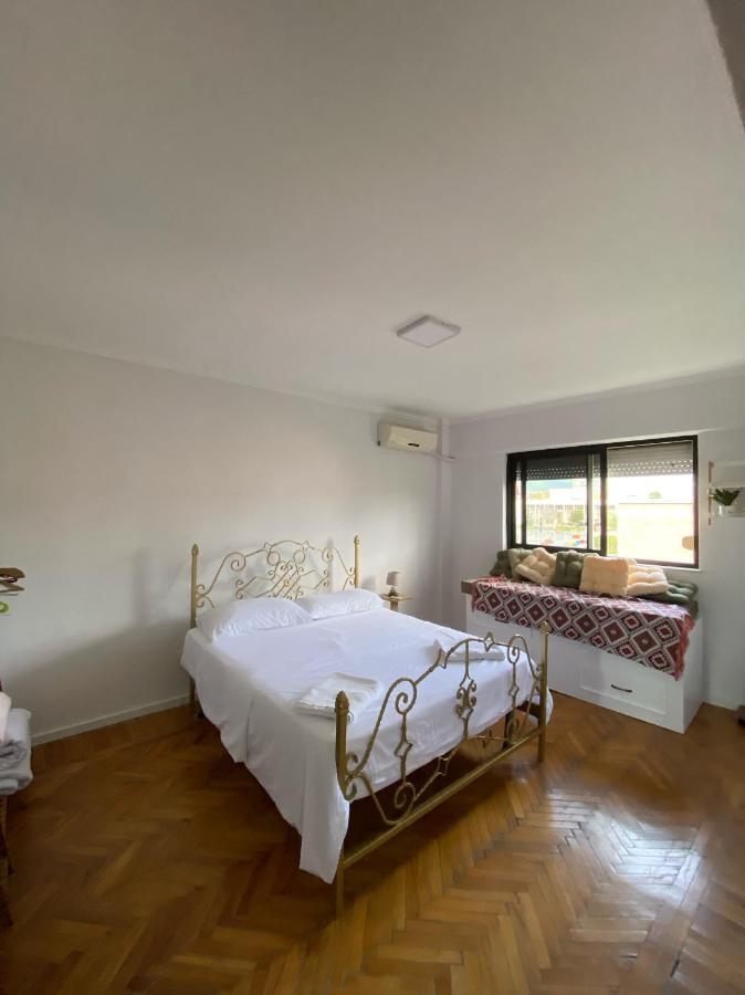 Entire Serviced Apartment With A Beautiful View ティラナ エクステリア 写真
